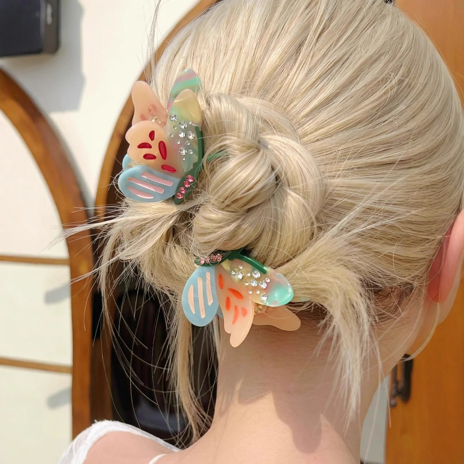 Nueva Pinza de Pelo con Diseño de Mariposa en Bloques de Color - Pinza Premium de Acetato para Peinados, Accesorio de Moda Coreana para Mujer
