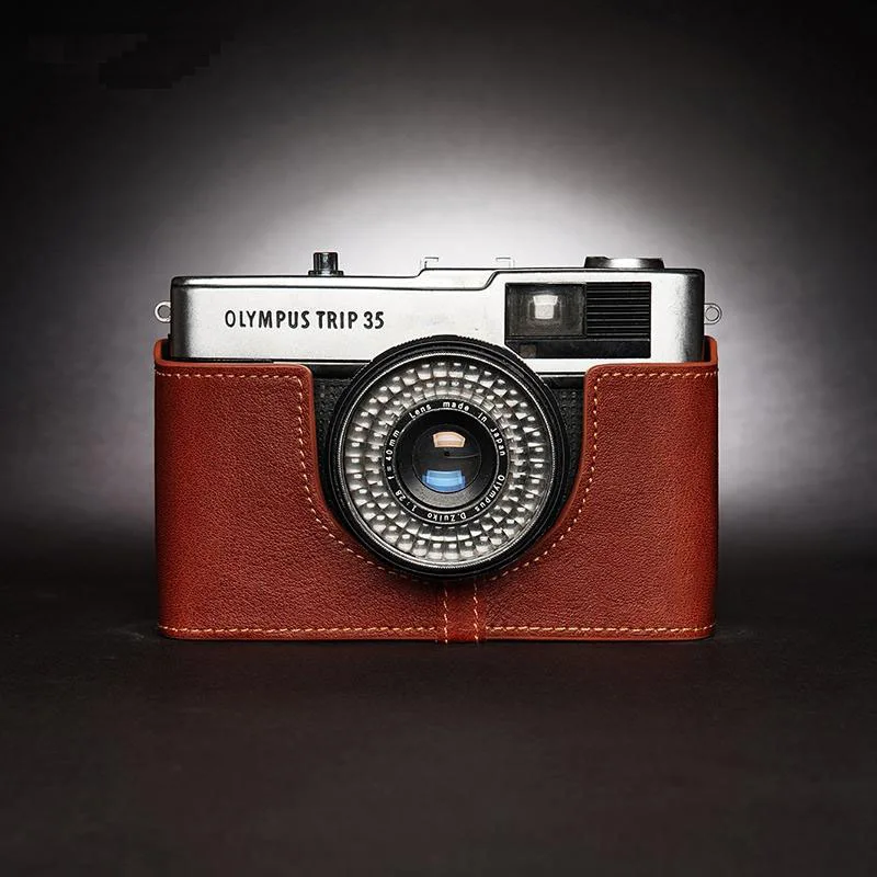 OLYMPUSトリップ35 ストラップ、ケース付 Accessories for the Olympus Trip 35 - Lens Cap - Wrist Strap