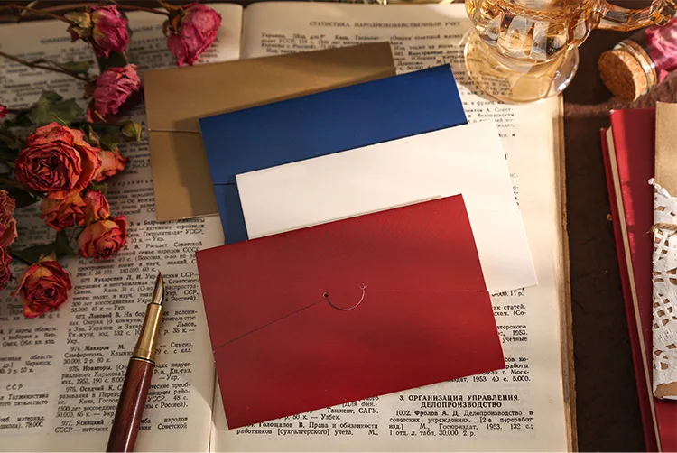 Рисунок 6 - открытки с изображением Вселенной