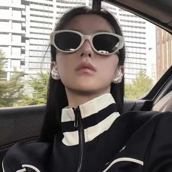 Retro sexy style sunglasses