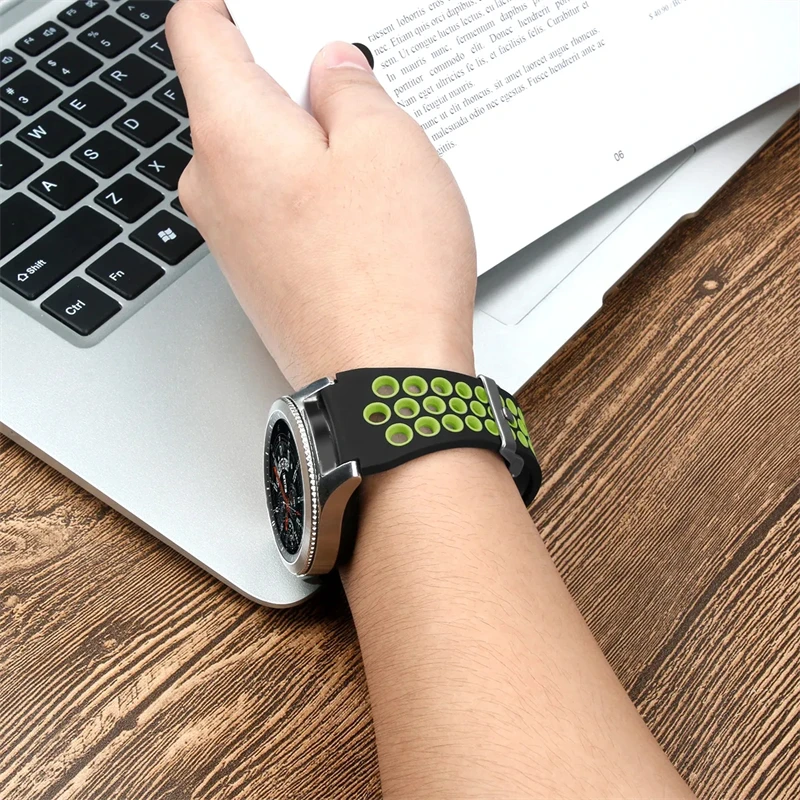 Enhanced Sports Silicone Strap - Versatile Band