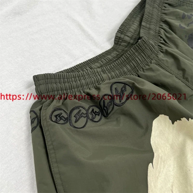 Description Picture 5 of itemCactus Jack Eagle Print Waterproof  Shorts Cargo Men Women 1:1 High Quality Embroidered Lightning Oversize Breeches