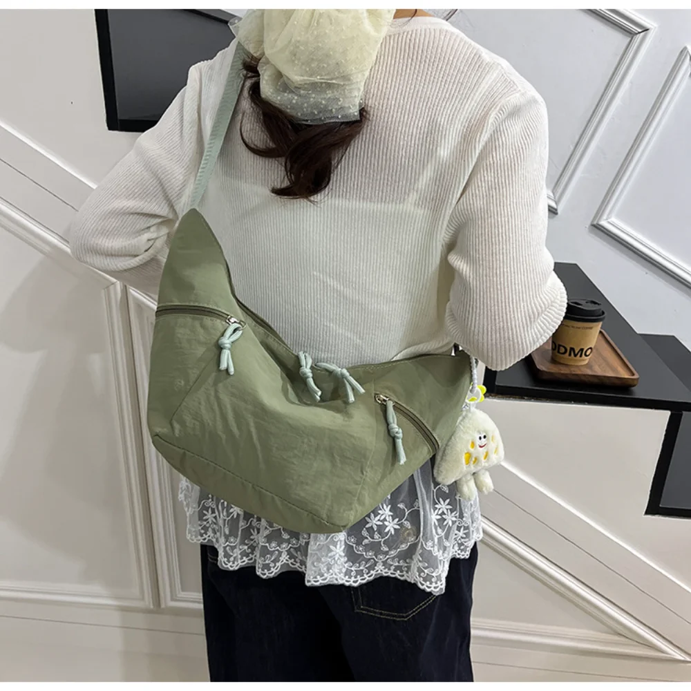 Nylon Crescent Crossbody Bag for Women Slouchy Shoulder Bag Adjustable Strap Casual Hobo Bag Men Fashion Dumpling Bag