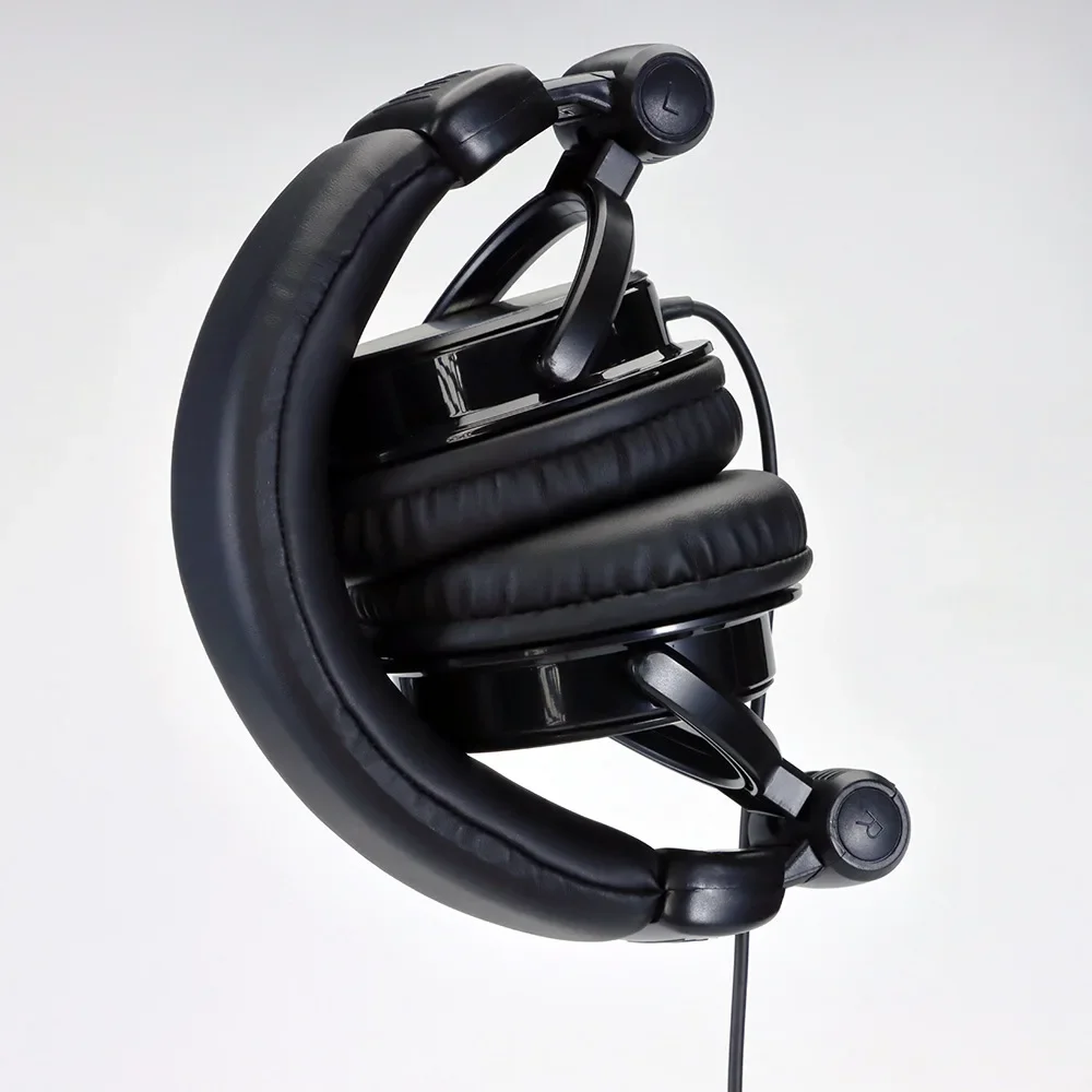 Folding instruments, electronic keyboards, pianos, DJs, stage sound cards, monitoring headphones