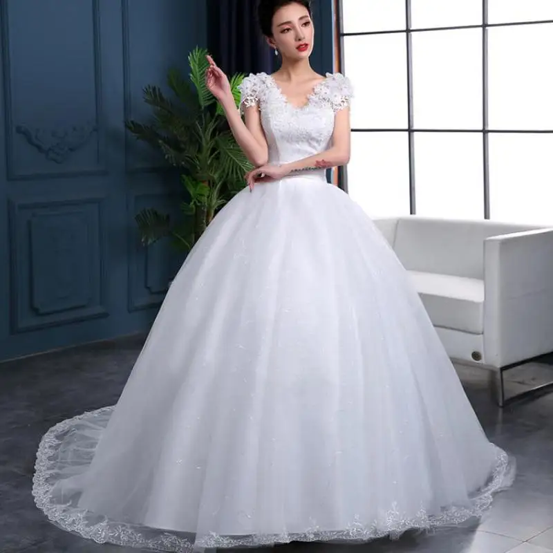 

Женское бальное платье со шлейфом It's yiiya, белое Тюлевое платье со шлейфом и V-образным вырезом на лето 2019