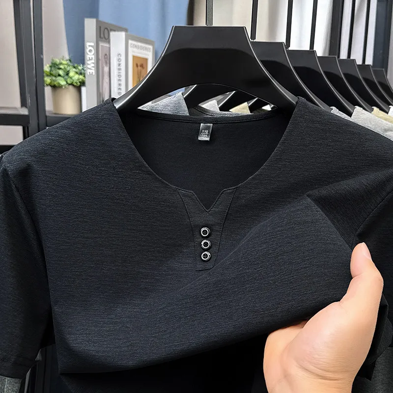 PlatiNum T-shirt styling example