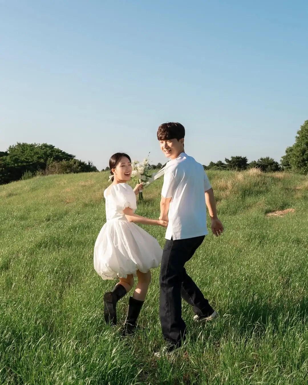 MD Simple Strapless A-line Short Wedding Dresses Puff Sleeve Pleat Korea Photoshoot Customized Mini Bride Gown Corset 2025 웨딩드레스 2