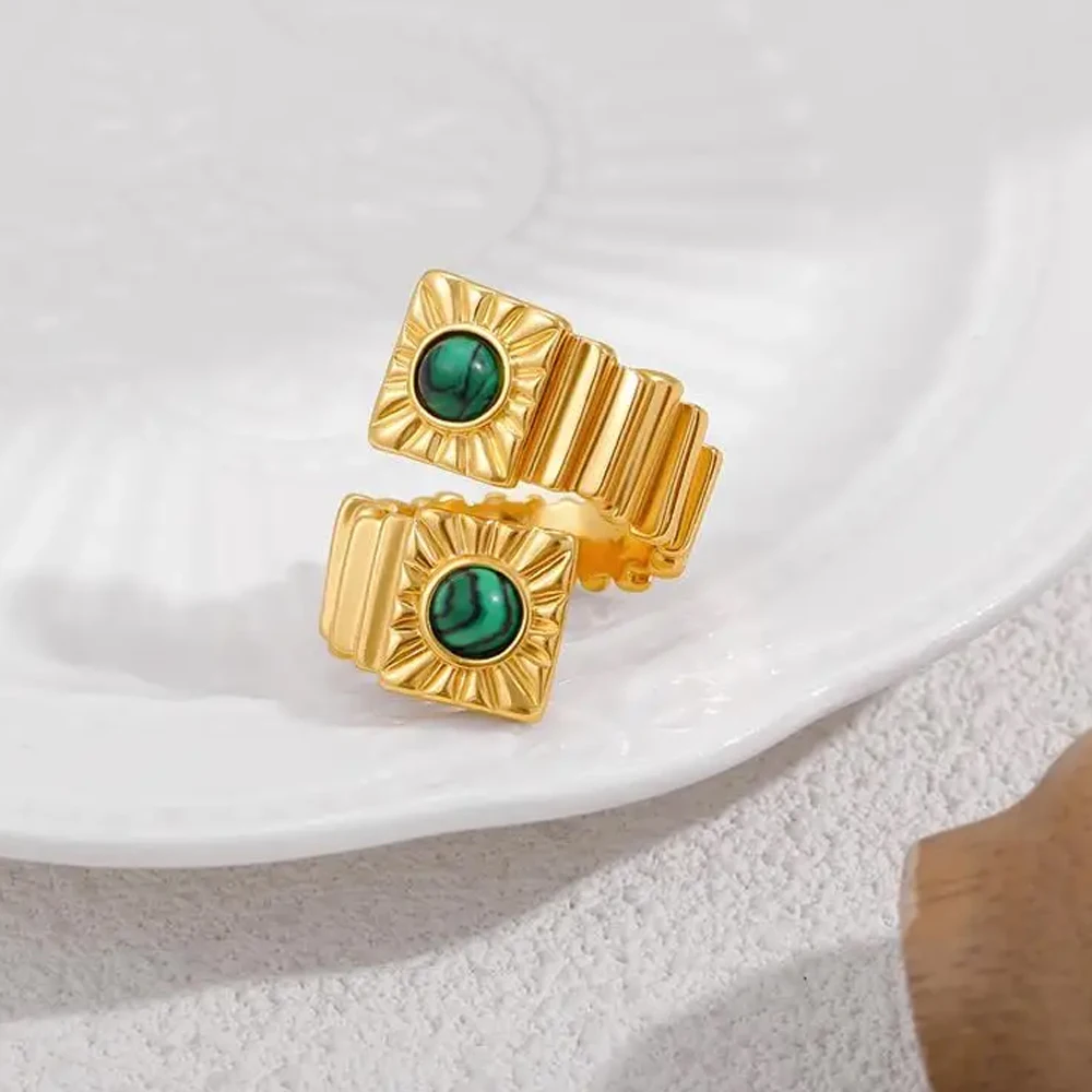 Gothic Gold Color Twist Fold Square Texture Open Rings Natural Turquoise Stone Geometric Knuckle Ring Unique Jewelry Accessories