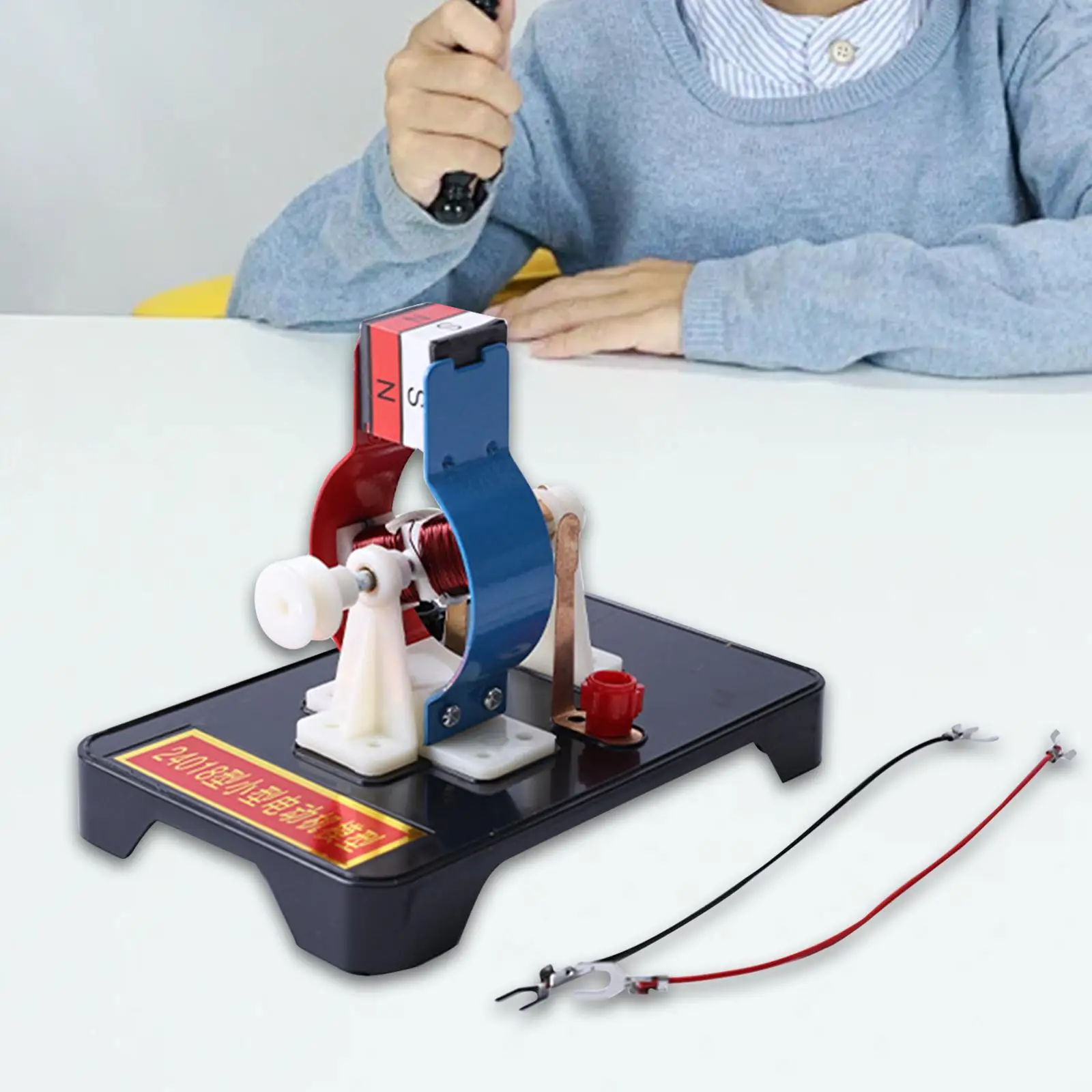 

Electric Motor Kit Teaching Aid 14x9x10cm School Boys Girls Ages 7-14 Years Old Student Learning DC Motor Kit Experiment Set