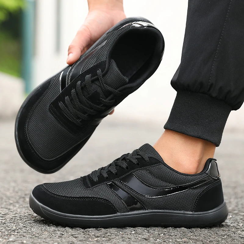 New Wide Toe Men Shoes Casual Soft Sole Wide Last Shoes Walking Sneakers 2025 Breathable Unisex Mesh Comfortable Barefoot Shoes