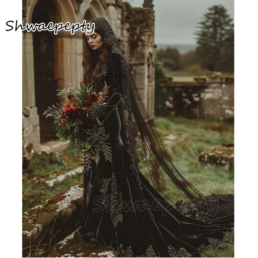 Black Velvet Gothic Wedding Dress Lace Appliques Long Sleeves Autumn ...