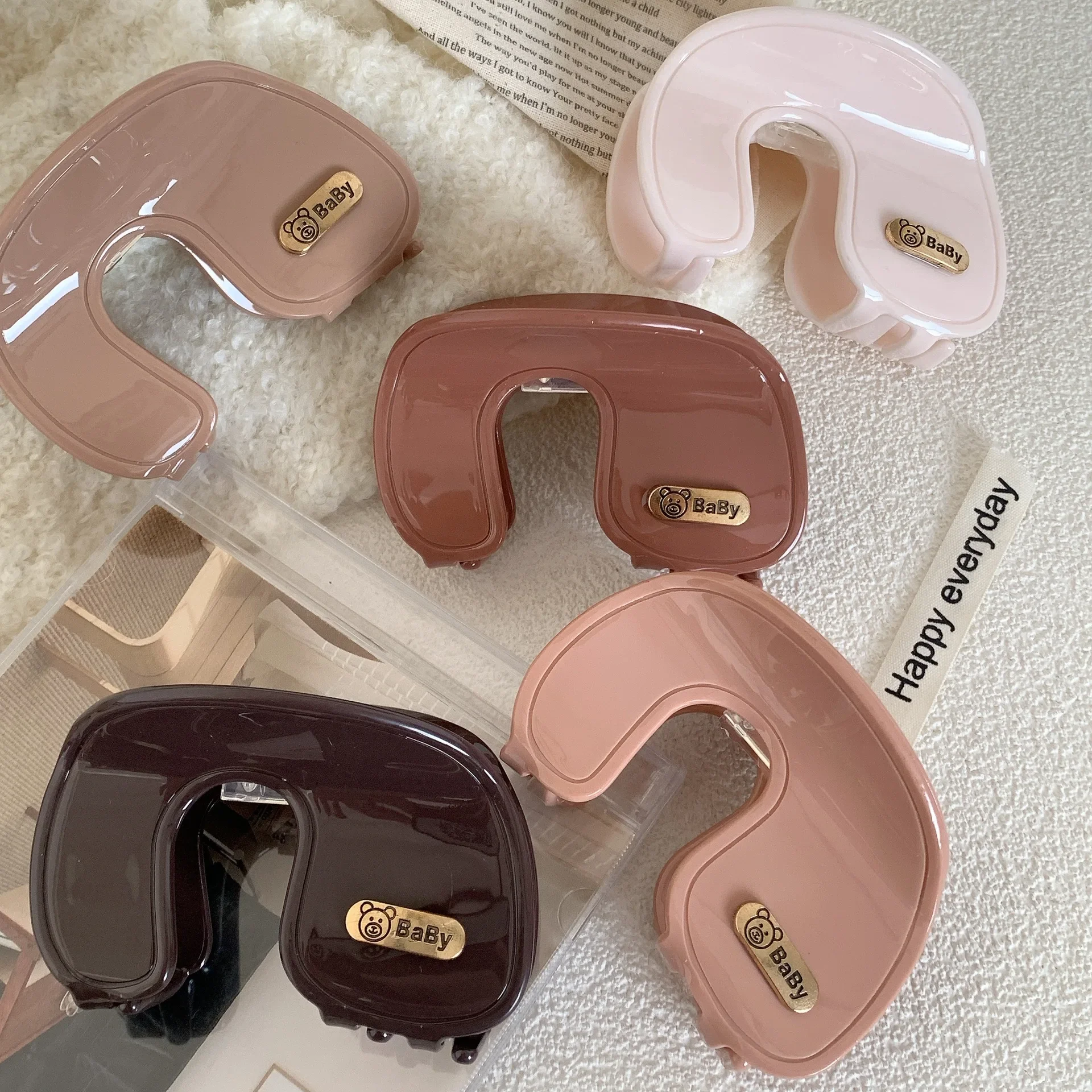 Рисунок 4 - Новинка корейские заколки для волос