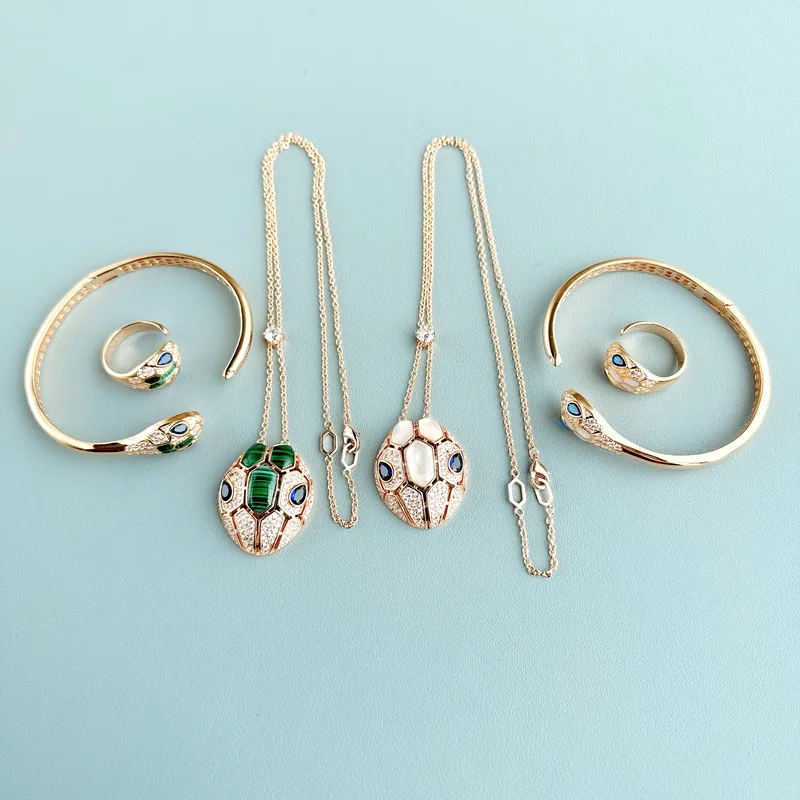 

Fashion Style Women Lady Setting Cubic Zircon Mother Of Pearl Snake Snakelike Plated Rose Color Ring Bangle Bracelet Necklace