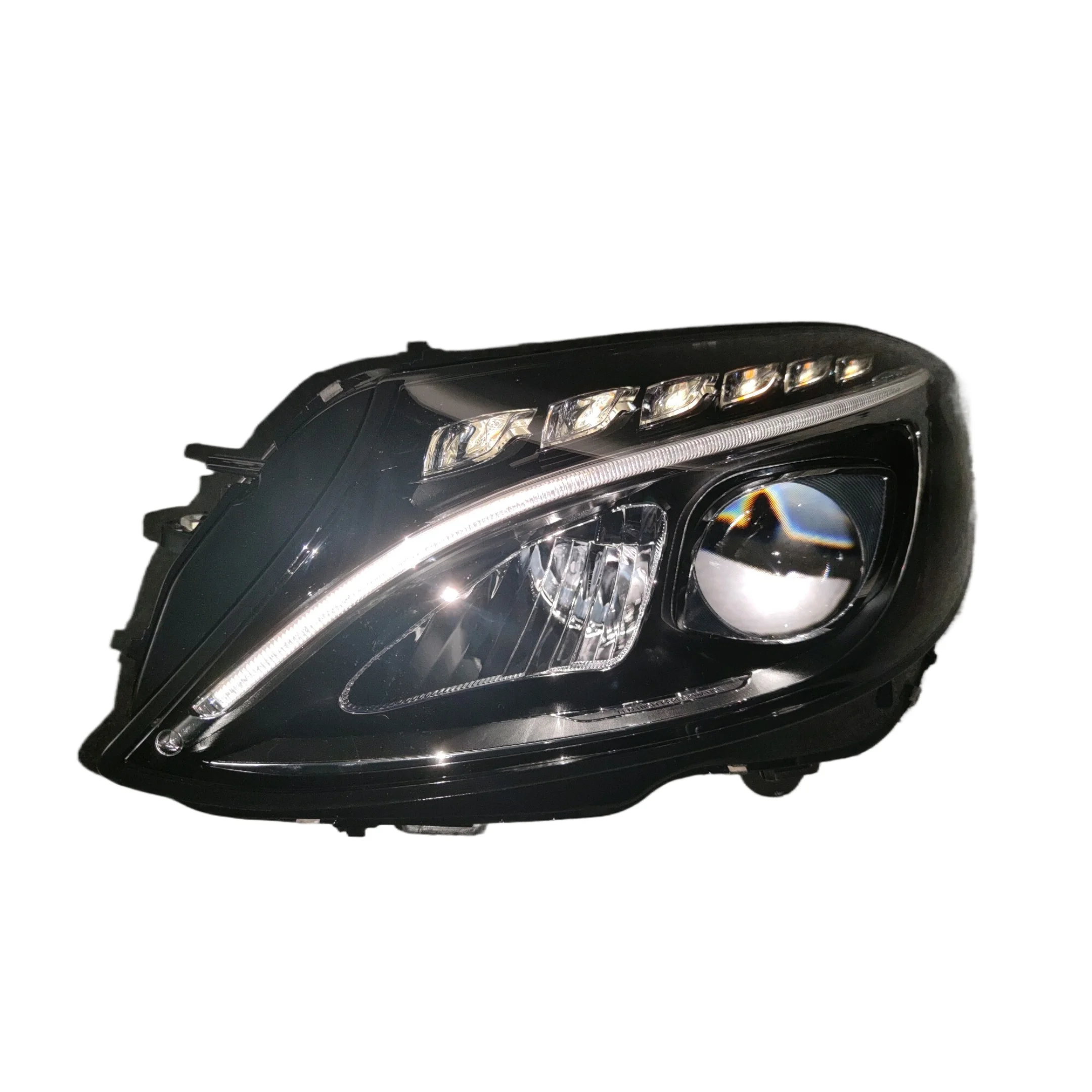 The 12V Best-selling Front Headlights For Mercedes Benz C-Class W205 Cars Are Of Superior Quality