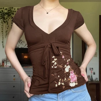 SUCHCUTE Retro Floral Embroidered T-Shirt Women V-neck Short-sleeve Top Summer All Match Casual Cothes Y2K Korean Tees Harajuku 1