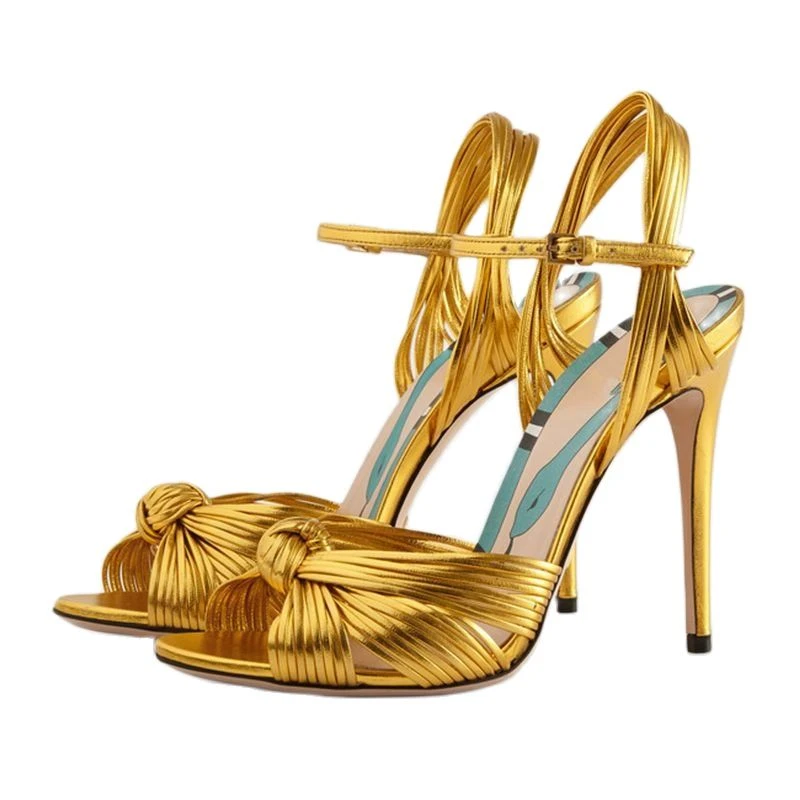 large narrow womens shoes
