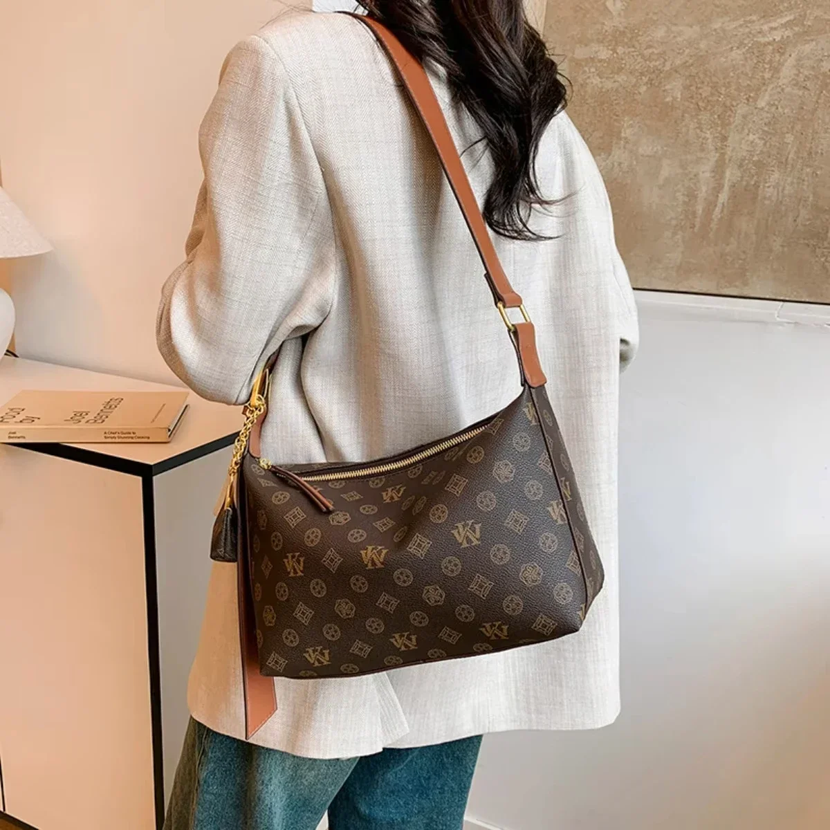 Luxury Women Handbags High Quality Crossbody Bag Large Capacity New Fashion Tote Bags Commuter Casual All-in-one Shoulder Bag