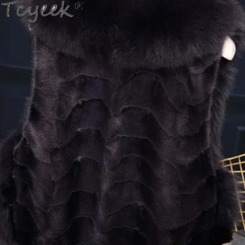 Real Tcyeek Mink Fur Vest Natural Coat Women 2024 V-Neck Sleeveless Top New in Outerwear Winter Women's Jacket Short