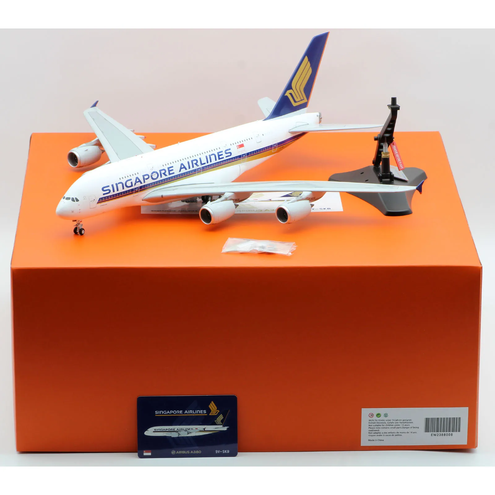 

EW2388008 Alloy Collectible Plane Gift JC Wings 1:200 Singapore Airlines StarAlliance Airbus A380 Diecast Aircraft Model 9V-SKB