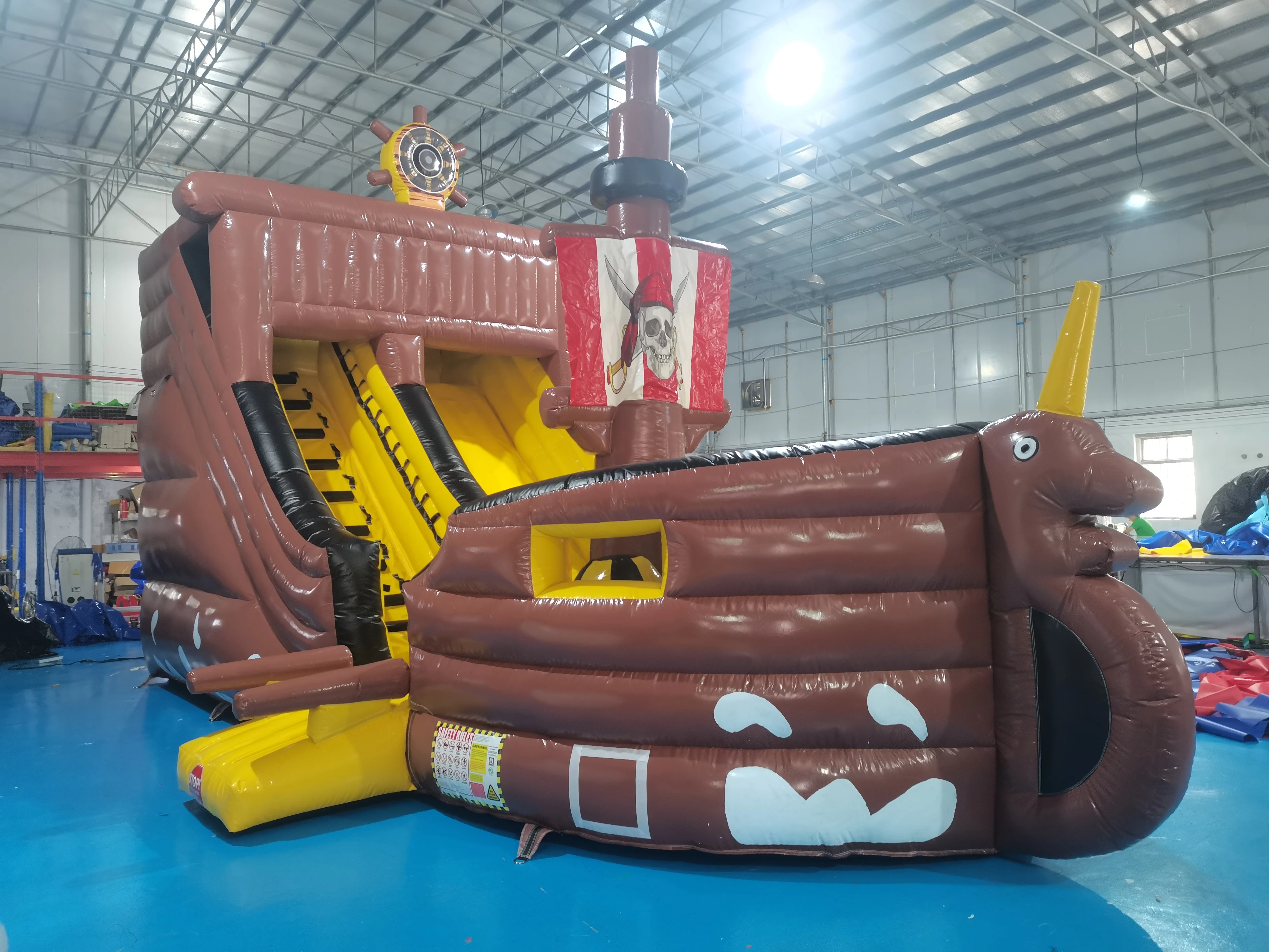 

Manufacturers selling outdoor pirate ship inflatable castle slide YLY-024