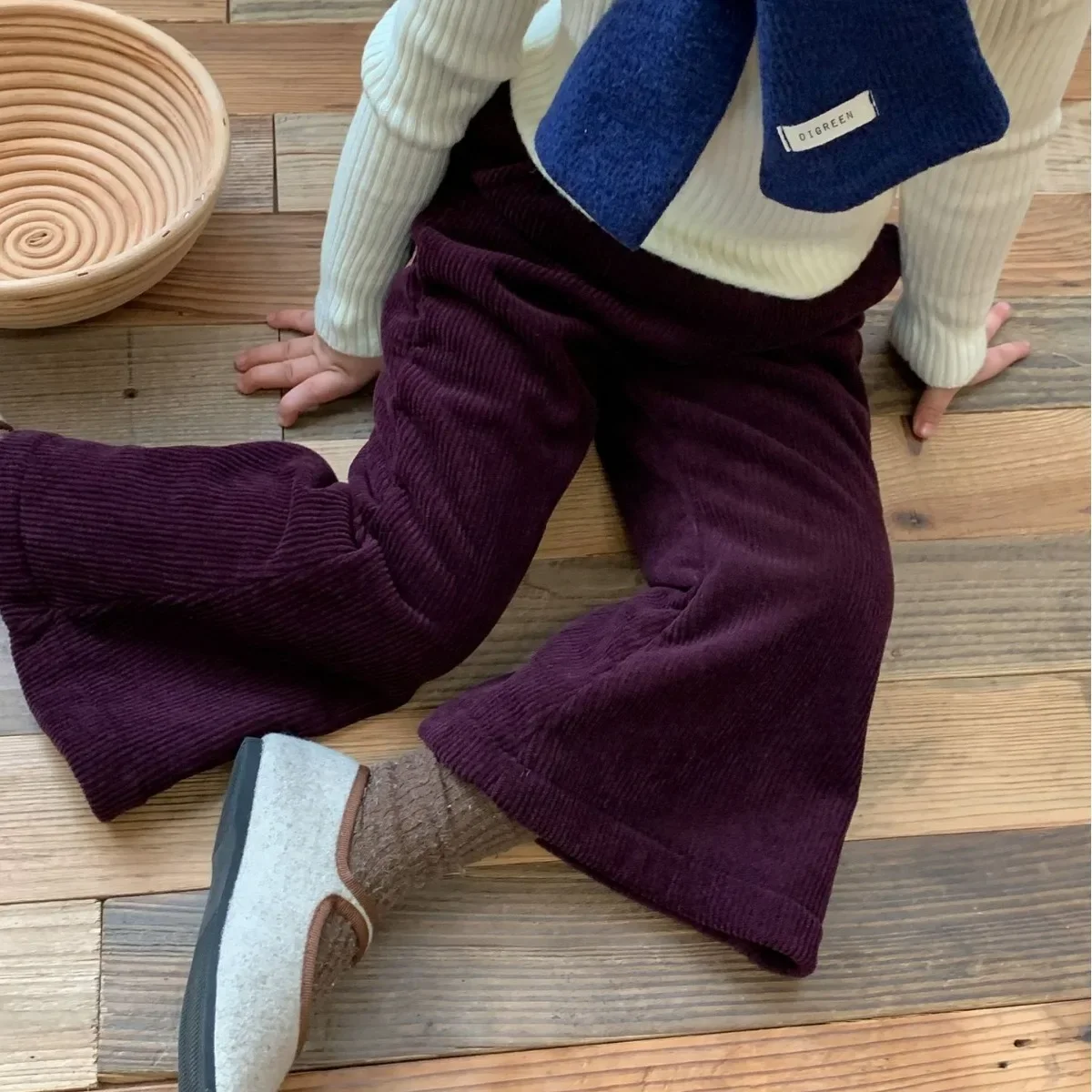 

Winter Girls' Corduroy Fleece-lined Bell Pants Loose Infant Groovy Flare Trousers Fashion Solid Children's Casual Warm Clothes