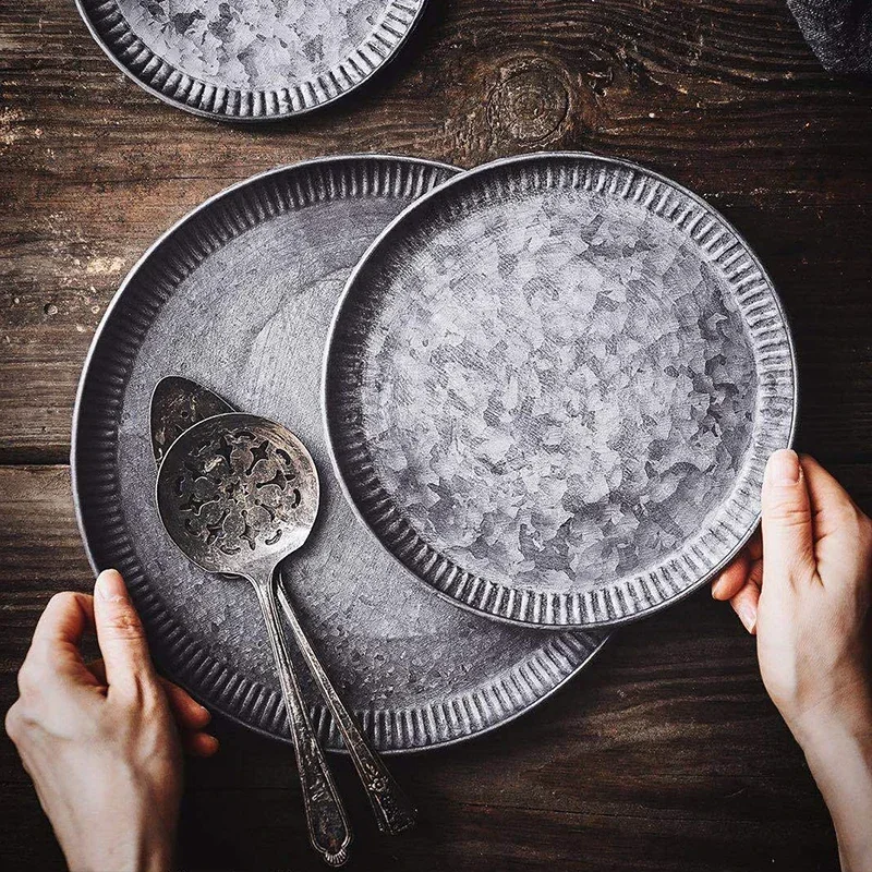 Retro Iron Plate Handcrafted Round Vintage Antique Wrought Storage Serving Iron Craft Lace Tray for Home Decor Church Wedding
