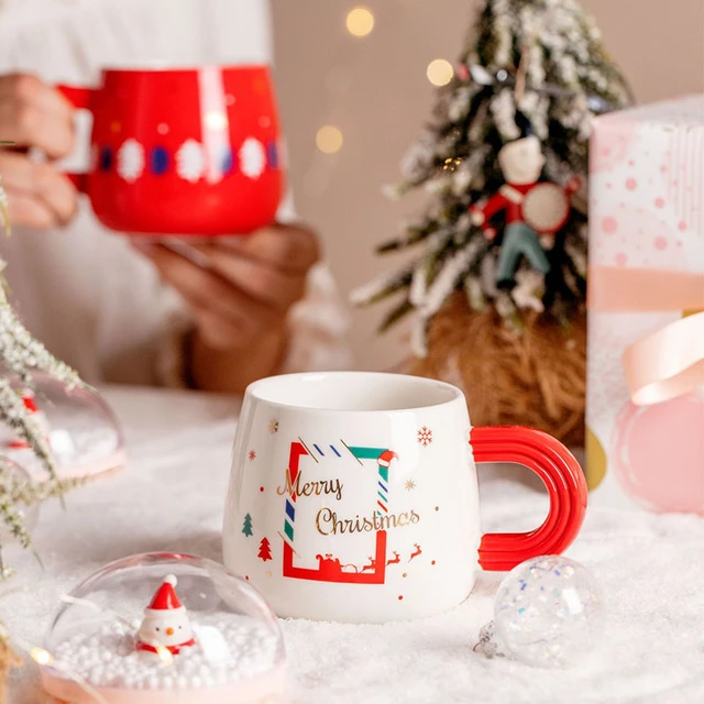 starbucks holiday red mug cup white lid plastic xmas christmas reusable  washable