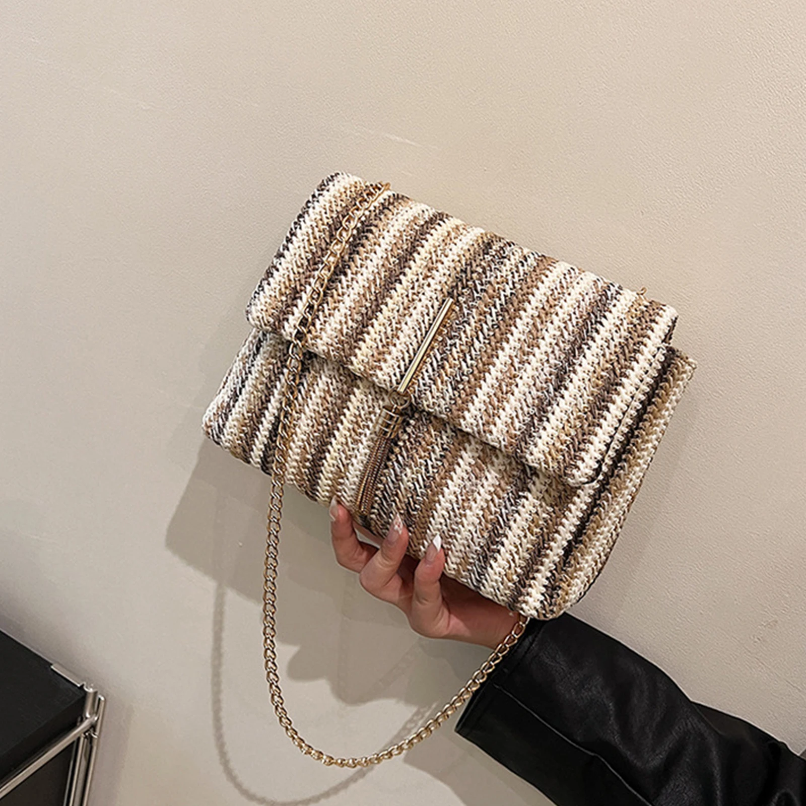 

Women Woven Crossbody Bag Striped Shoulder Bag Summer Beach Purse with Chain Strap