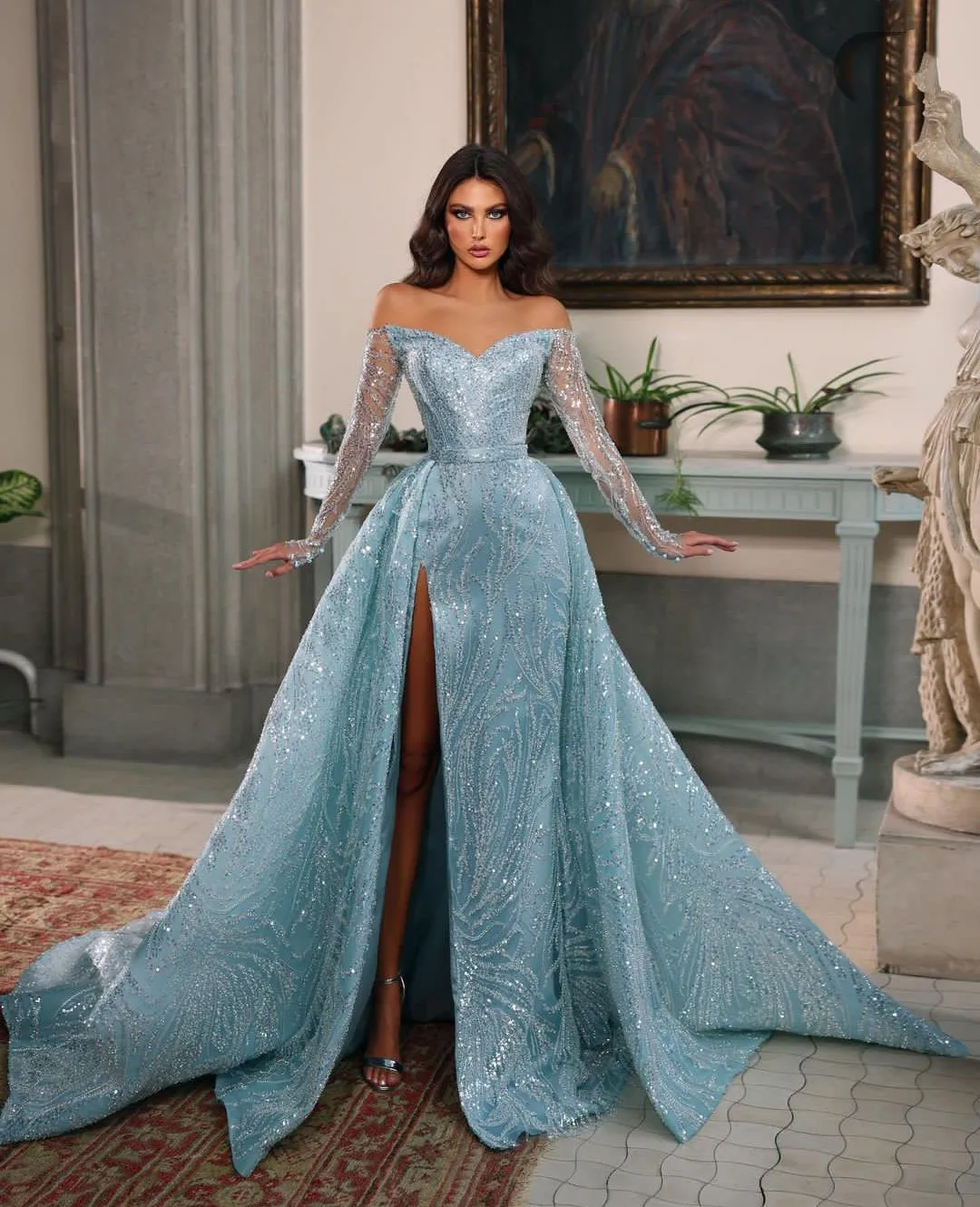 

Sparkly Evening Dresses Long Sleeves V Neck Sequins Appliques Side Slit Detachable Train Lace Prom Dresses Celebrity Custom Made