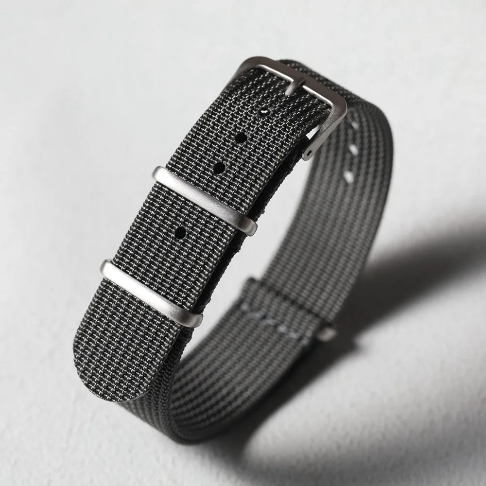High-Density Waterproof Nylon Strap - Black, Green, Gray, Blue - Retro Style Men's Watchband