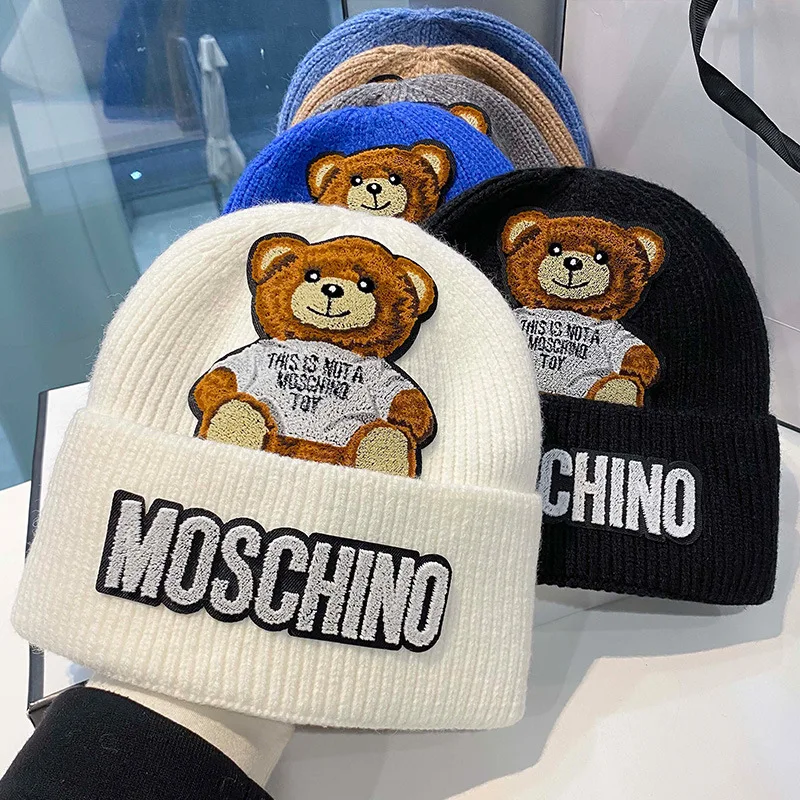 

New Fashion Cute Italy Bear Knitted Letters Brands Cold Hat Woolen Cap Men Women Autumn Winter Warmth Thick for Adult Hats