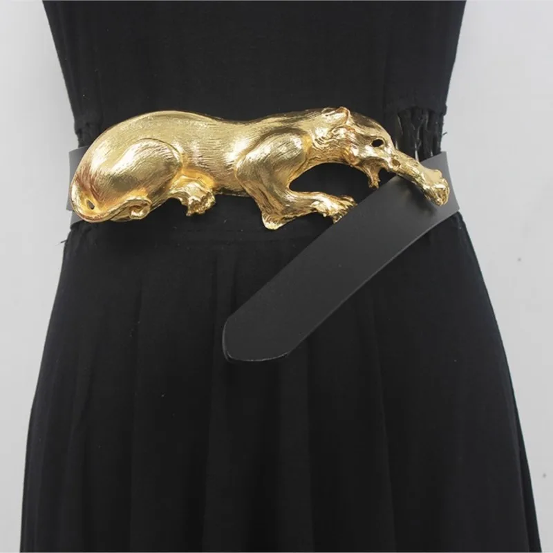 WomanRunwayFashionOriginalElephantLeatherGoldBuckleCummerbunds