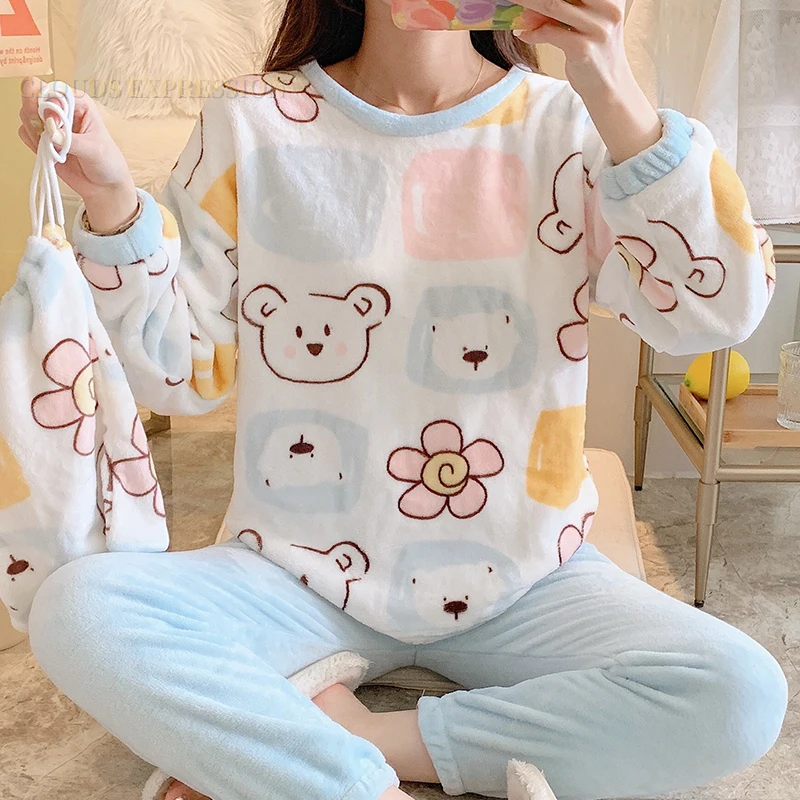 

Winter Fleece Young Women Pajamas Sets Classic Cartoon Printed Teddy Sleepwear Velvet Homewear Kawaii Girls Pijamas Mujer Pyjama