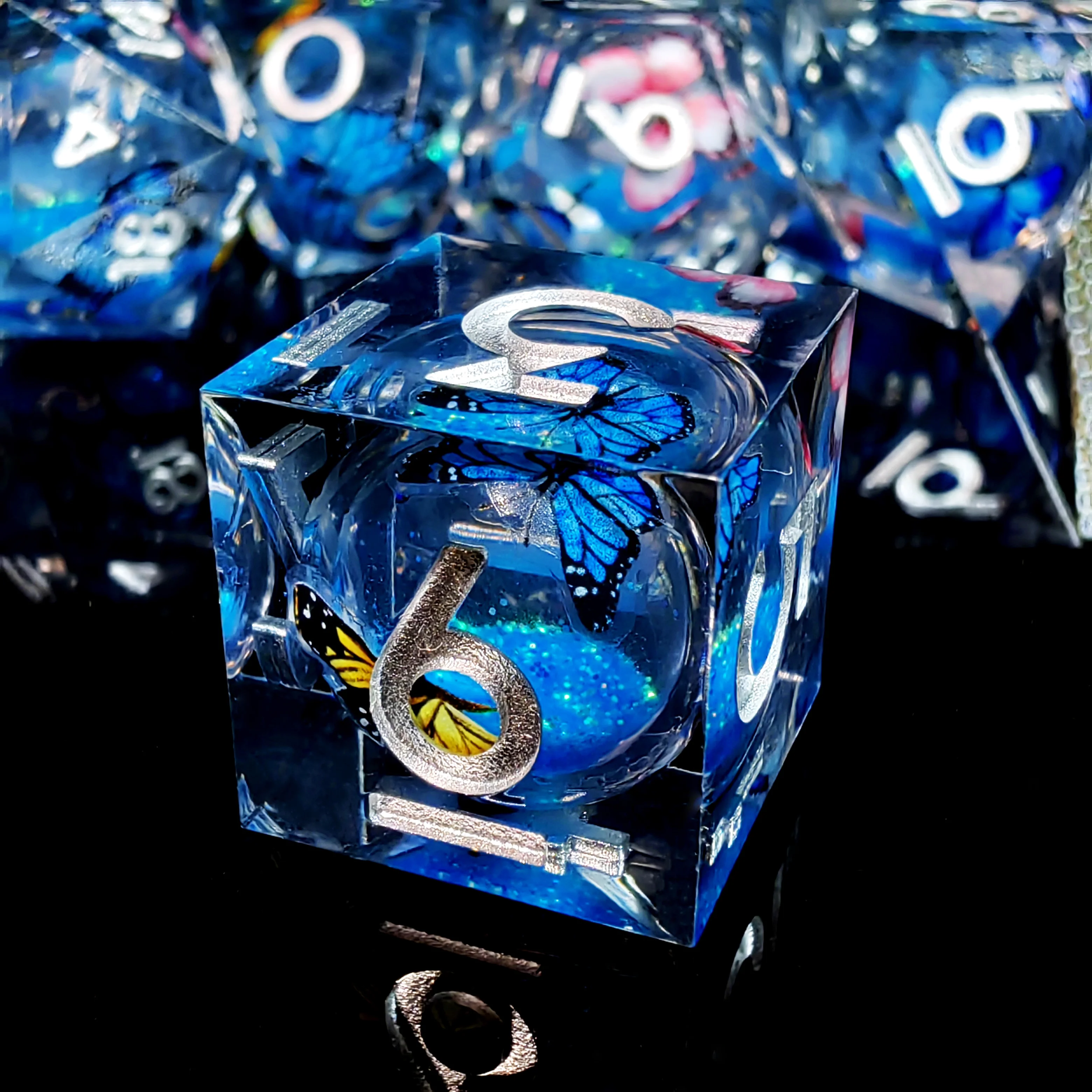 D&D Dice Set 7-Piece Transparent Resin Dice Butterfly Design for RPG and Tabletop Games