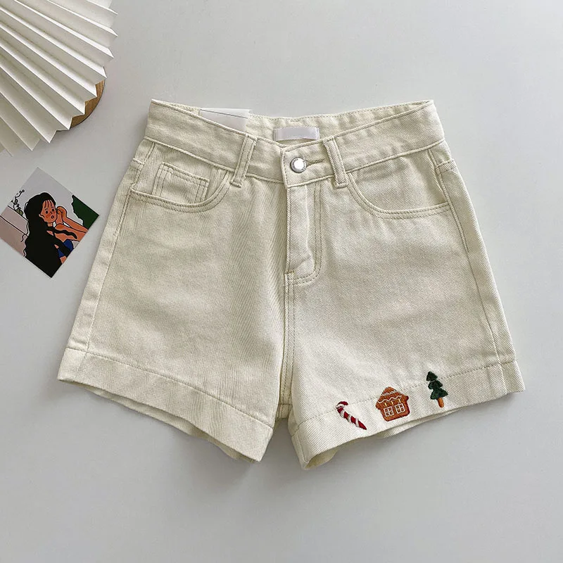 

2021 Summer Women Apricot Cute Embroidery Denim Shorts Vintage Simple Slim Shorts Casual Preppy Student Hot Shorts Jean