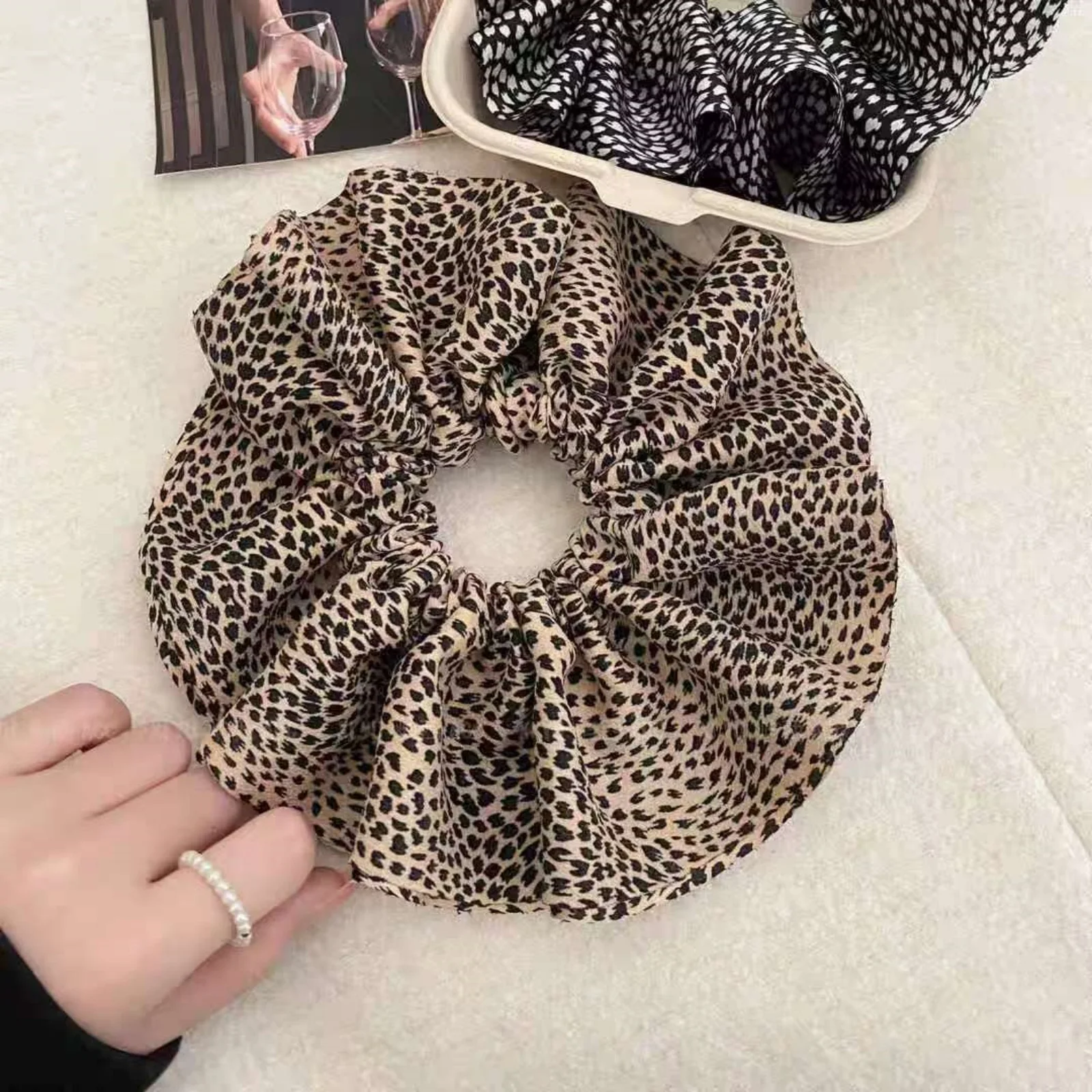 1PC Leopard - Print Ruffled Hair Scrunchie, Bow - Shaped Hair Tie, Chic Hair Accessory for Women, Stylish Ponytail Holder