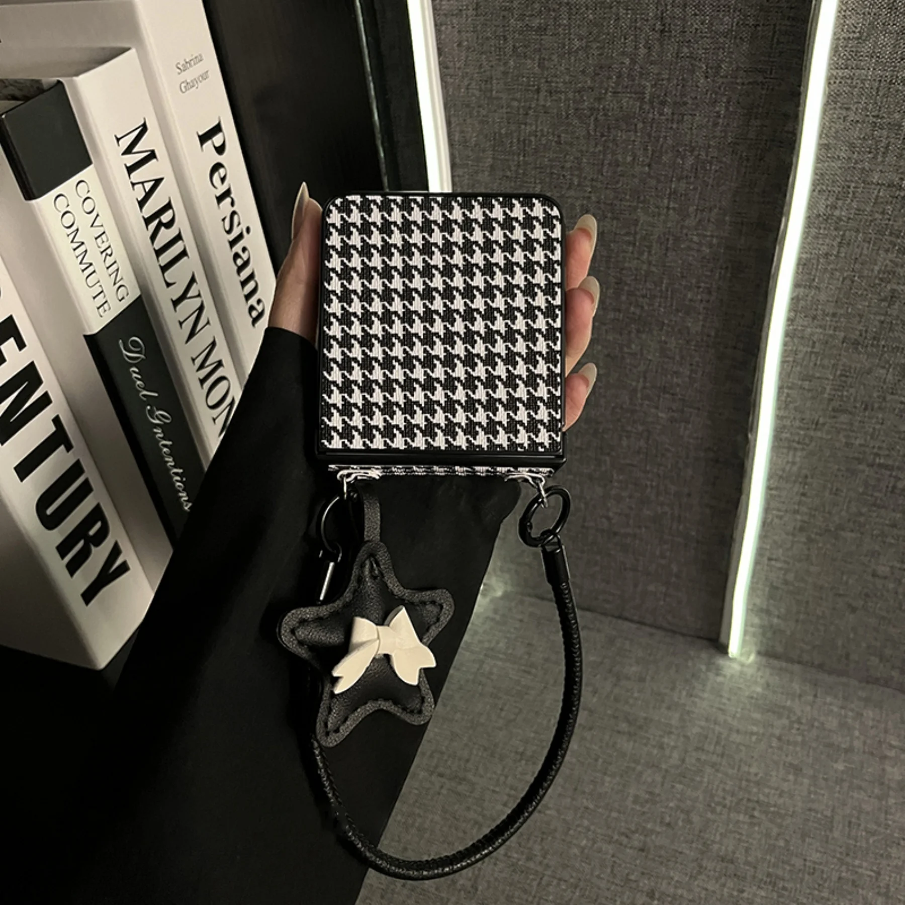 Luxury Houndstooth Bow Star Rope Portable Phone Case