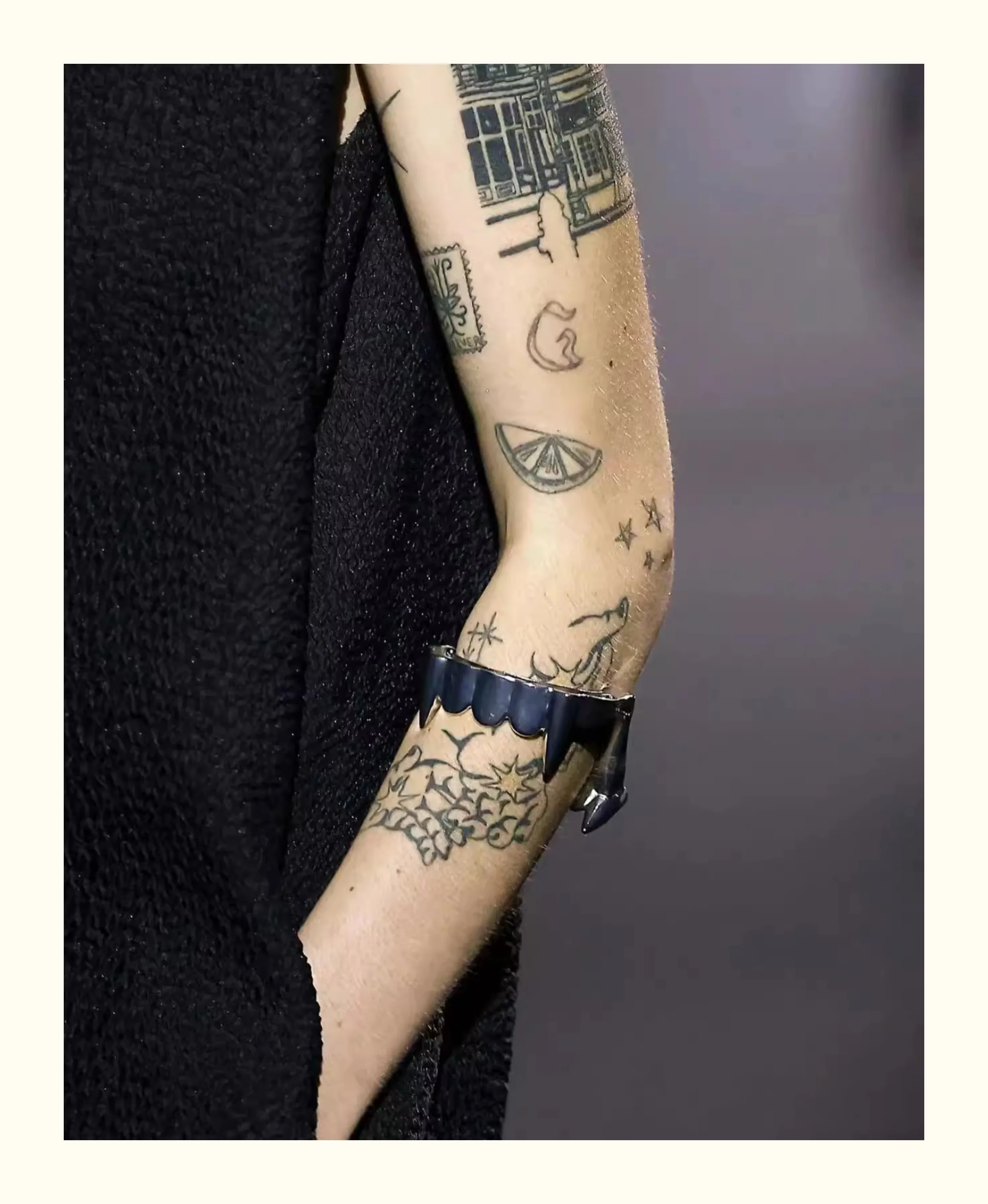 Extravagantes Trendiges Hip-Hop-Punk-Ornament Vampirzahn-Armband für Paare, Street-Party-Armreif für Damen und Herren, Charm-Schmuck-Geschenk – Detail 10