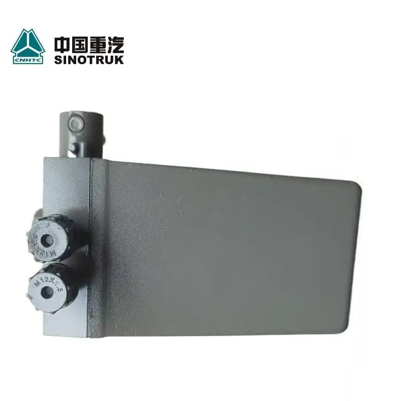 HOWO T5G Truck Parts Original Quality TGA Left Manual Oil Pump WG9925823012 Lift Pump For SINOTRUK Parts HOWO