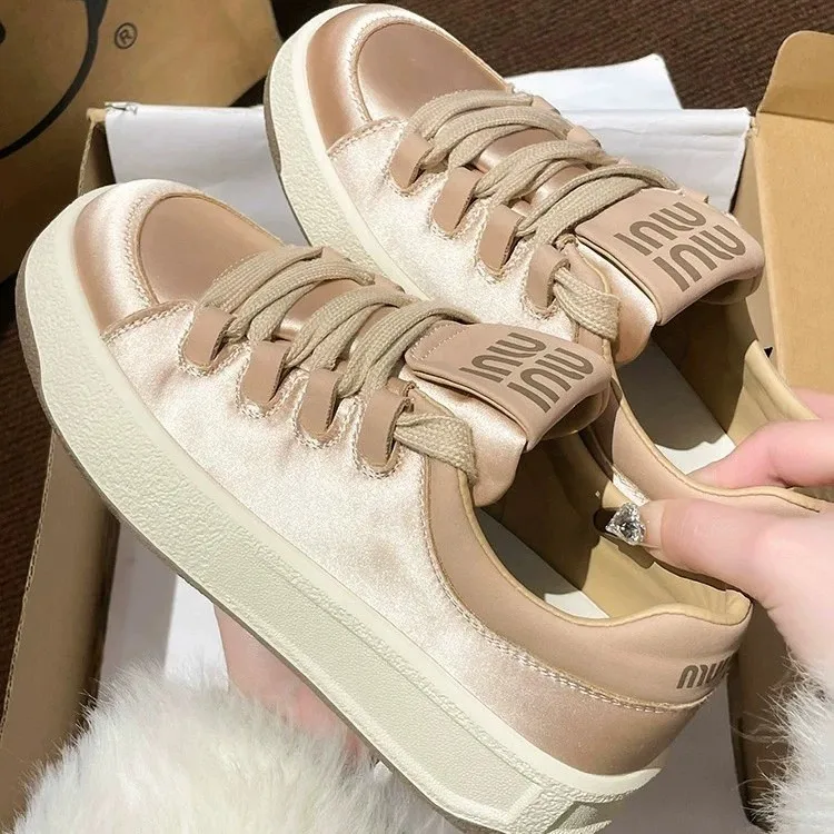 Women's Letter Graphic Skate Shoes, Breathable Lace Up Mesh Flat Shoes, Fashion Soft Sole Outdoor Casual Sneakers