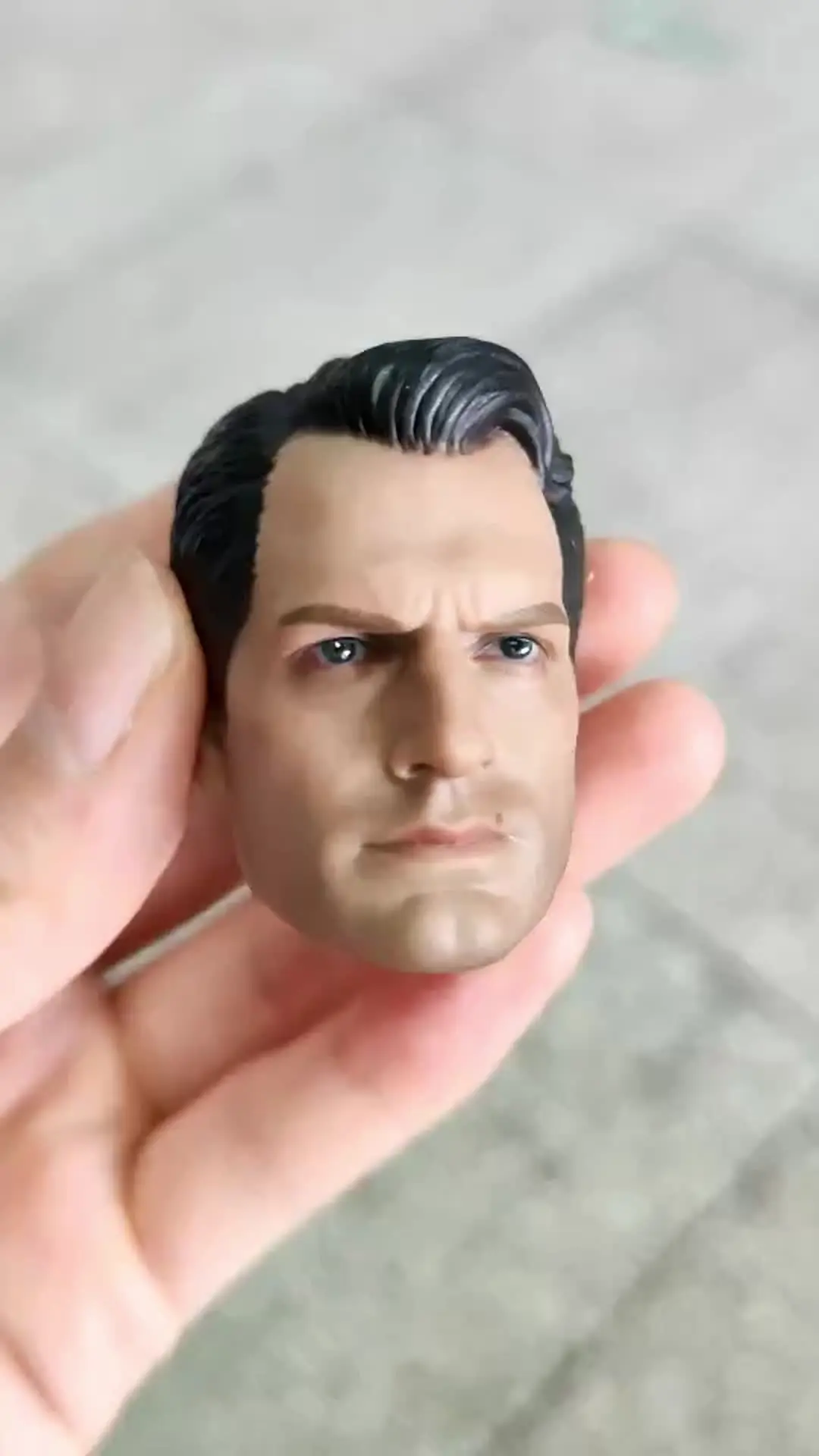 Модель головы Young Henry Cavill 1/6 MAK