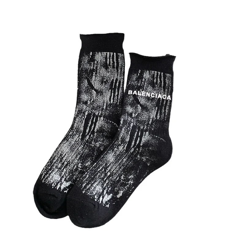 Autumn and Winter New Women's Socks Network Red with Letter Printed Women's Mid-tube Cotton Socks