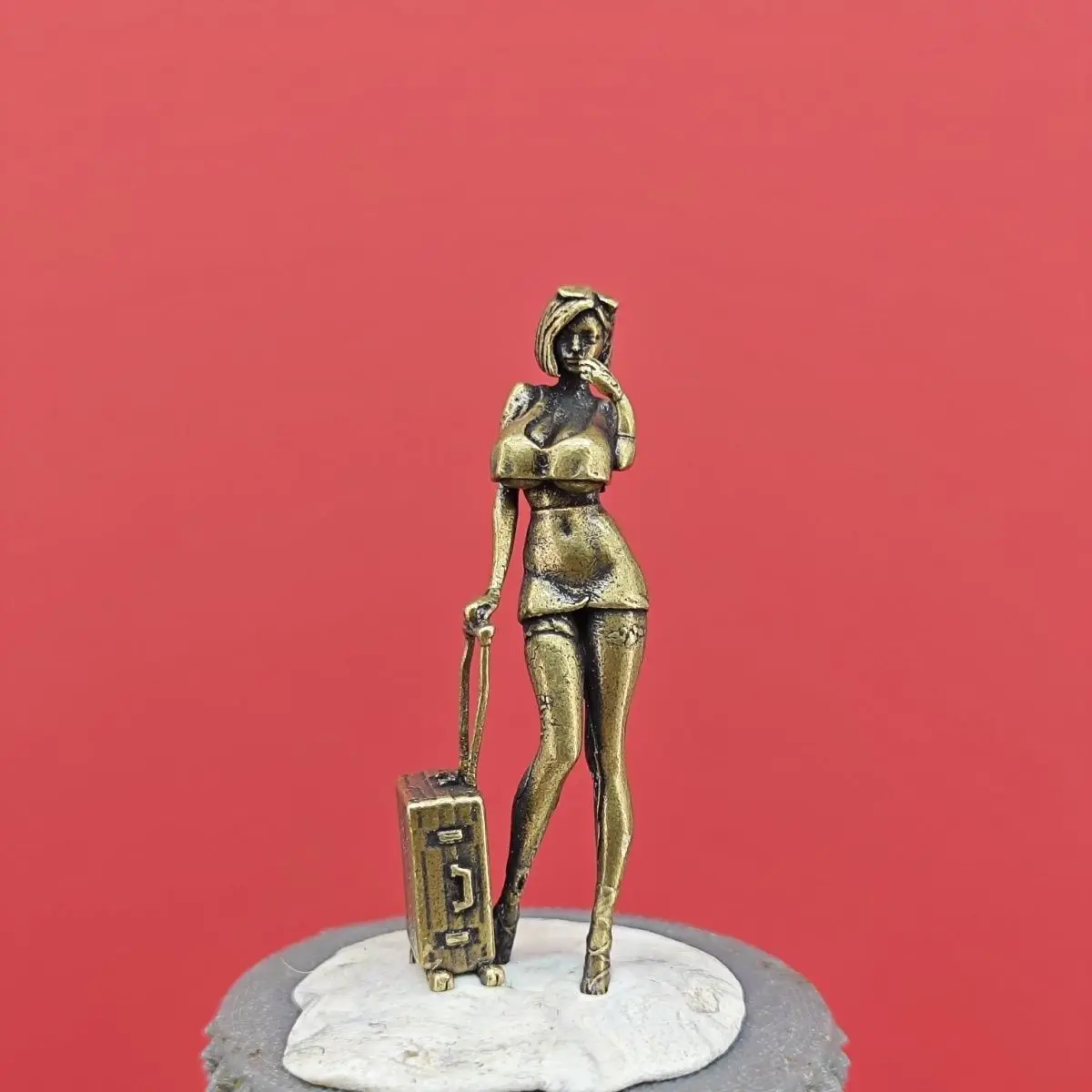 Miniature Modern Fashion Female Figurine Home Decor Ornament, Desk Accent, Collectible Handmade Sculpture - 2