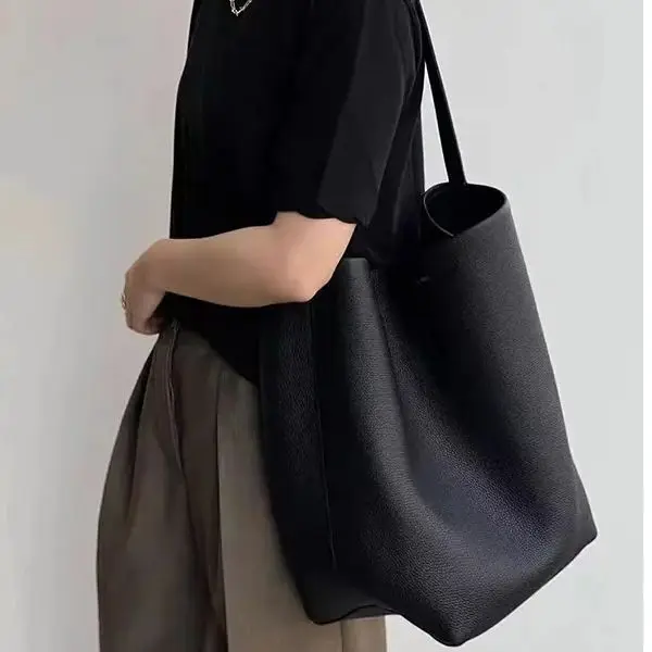 Noes Logo Store
