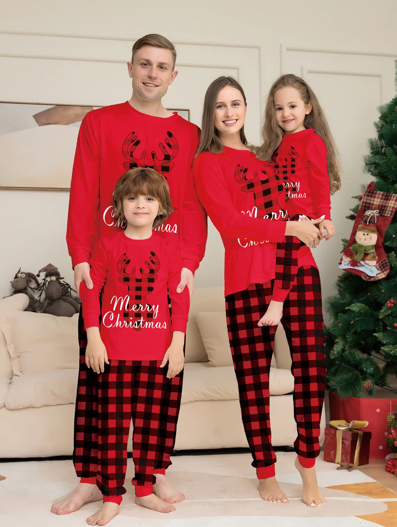 thumbnail image 1 of Conjunto familiar navideño 2024, pijama para papá, mamá, niños, conjunto de top + pantalón, 2 conjuntos, traje para gatear para bebé, ropa para perros y mascotas, ropa para el hogar, 1 of 5