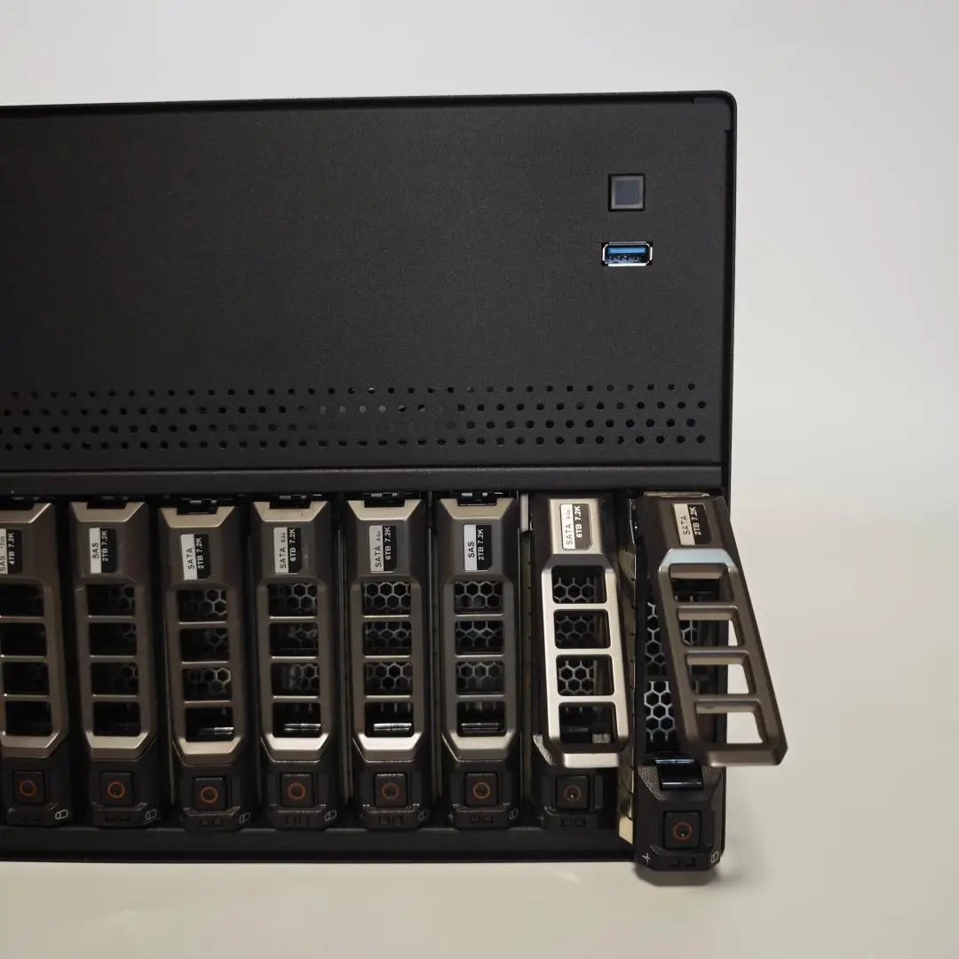 N10 NAS 섀시, 10+2 베이, MATX 마더보드, 페이뉴 1U 전원 공급 장치, 8개 드라이브