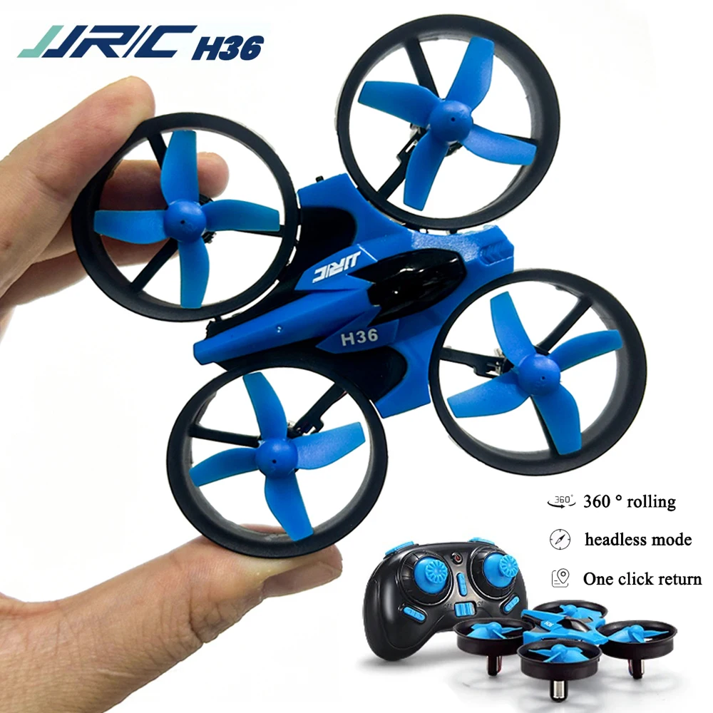 Enfant utilisant le Mini Drone JJRC H36 en extérieur, apprentissage du pilotage