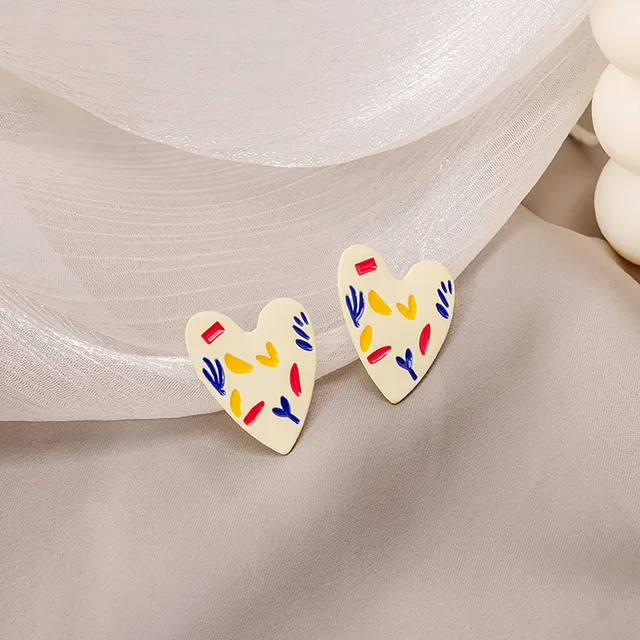 Trend Asymmetric Hollow Heart Earrings for Women 2021 Beautiful Girl Cute Party Jewelry Korean Yellow Blue Stdu Earrings Flower heart