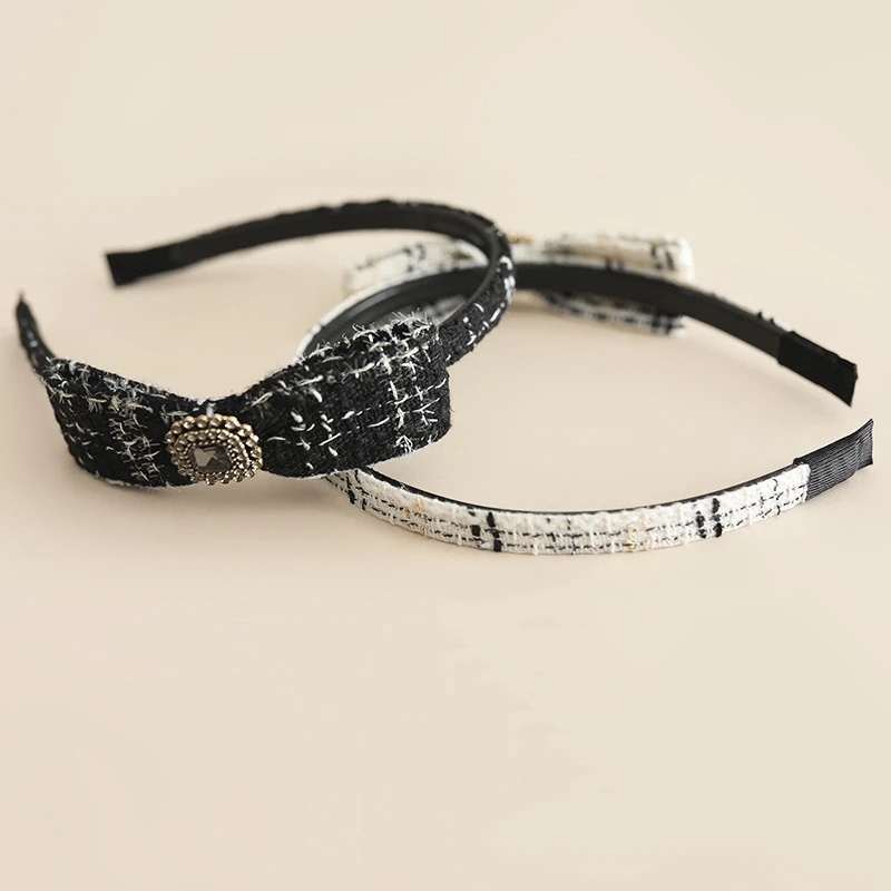 

Women Fashion Hair Band Vintage Black White Stripe Headband with Diamonds New Hair Accessories 1 PCS