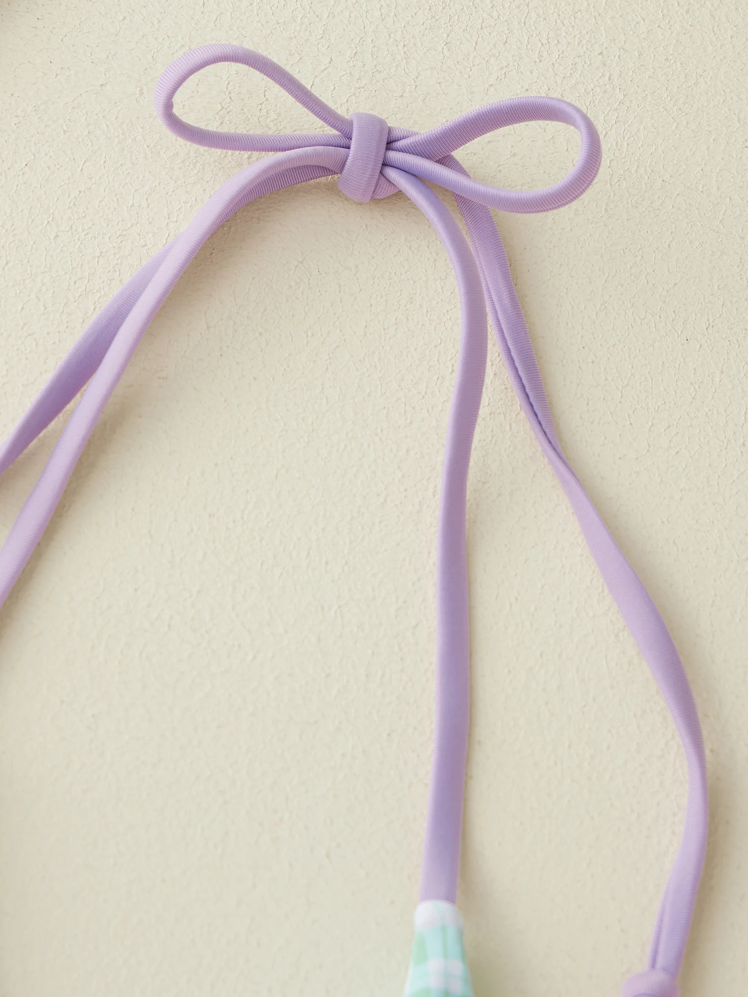 Trendy Women s Plaid Print Bikini Set with Halter Neck and String Bottoms for Stylish Summer Beachwear Look